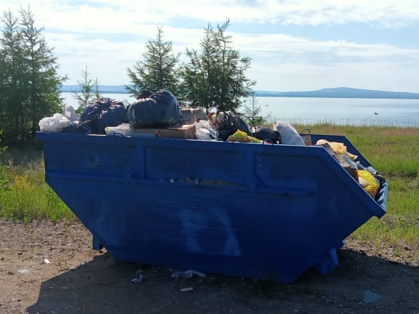 Отдыхающие Ивано-Арахлейского парка в Забайкалье могут оставлять мусор в бункерах-накопителях 